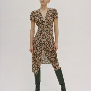 Réalisation Par THE MONICA
in Fantasy XXL (fits like a US 8 to 12)